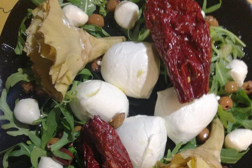 Mozzarella buffalo and peperone Crusco del Sinise
