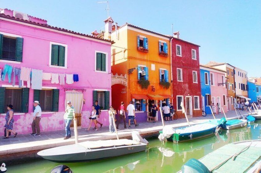 Show item 4 of 6. Photo Shooting in Burano island