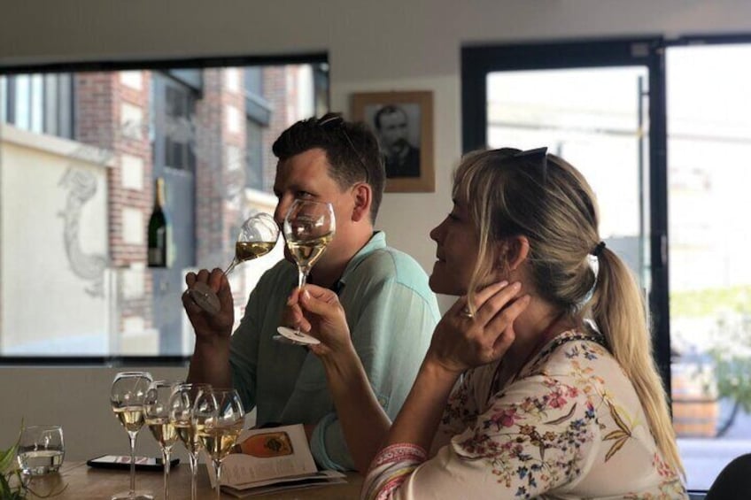 Private tour: Full Day Veuve Clicquot to Reims or Epernay region