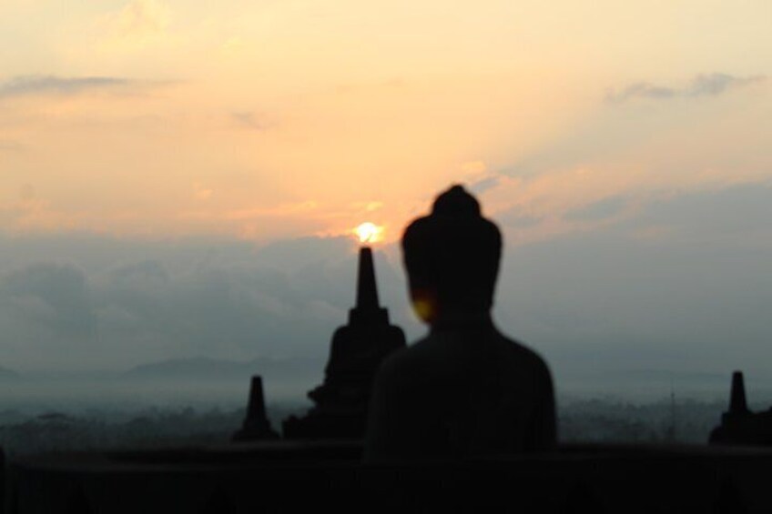 A beatiful sunrise moment at Borobudur temple