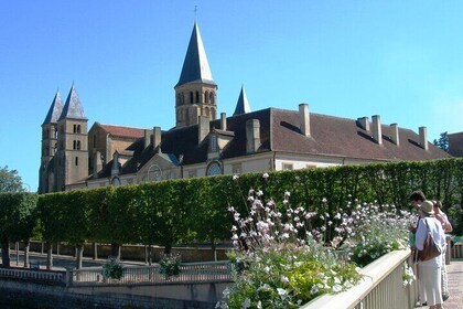 Tour guide in Mâcon - Visit Mâcon and its vineyards !