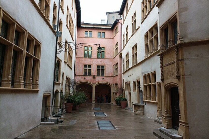 Lyon Private Guided Tour with a professional tour guide