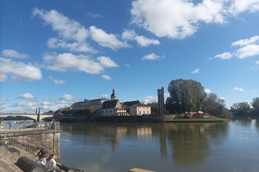 Tour guide in Chalon-sur-Saône - Official tour guide at disposal