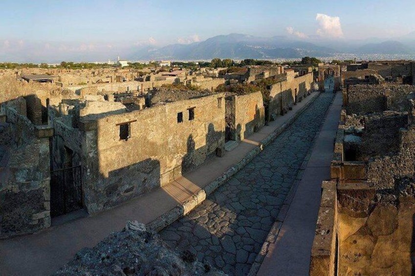 Pompei Via dell'Abbondanza - Sunland Viaggi 