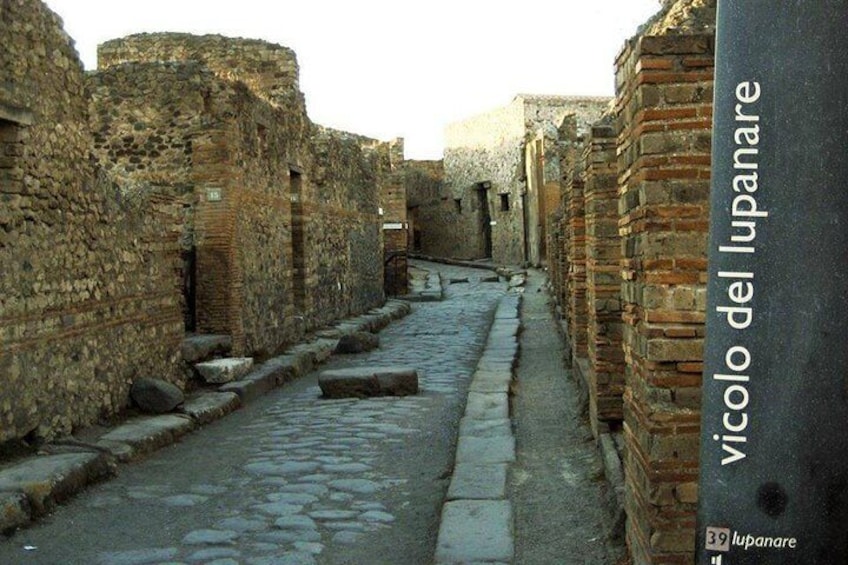 Pompeii Lupanare - Sunland Viaggi