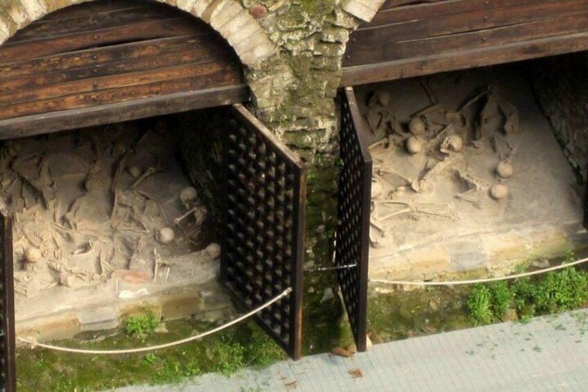 Herculaneum buried bodies - Sunland Viaggi