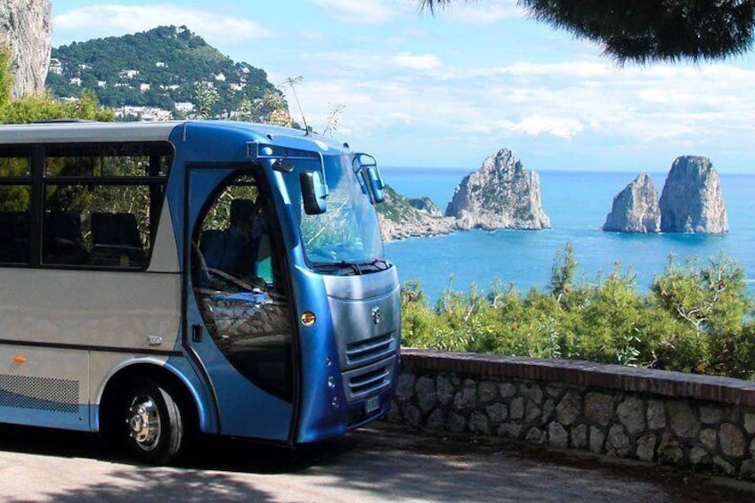 Minibus for island tour - Sunland Capri tour