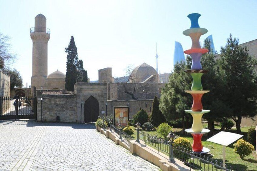 Old and Modern Baku City Tour