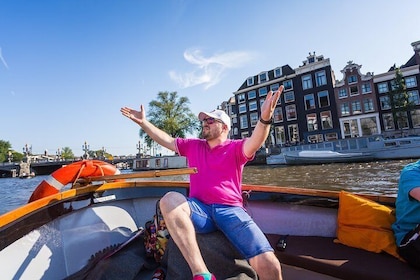 Amsterdam All-Inclusive 90-Minutes Canal Cruise by Captain Jack