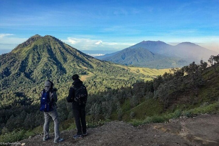 Kawah Ijen Midnight Tour (1 Day)