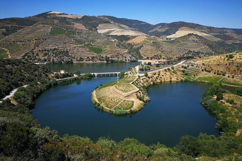 Private Tours Douro Valley with astonishing views