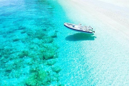 Cagliari: Between sea and mountains: Dinghy and Jeep Private Experien. from...