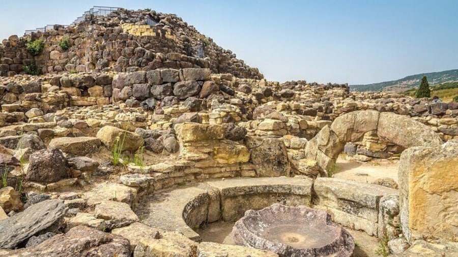 Cagliari: Barumini Unesco Heritage, Casa Zapata and Giara Park