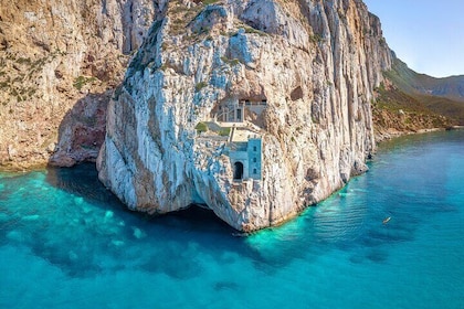 Cagliari: privé-ervaring Porto Flavia en Zuddas-grotten van een hele dag va...