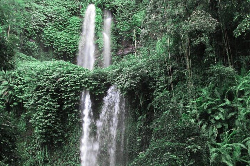 Sendang Gile & Tiu Kelep Waterfall Tour