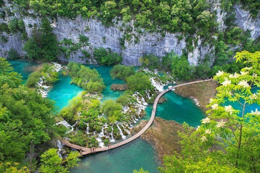 Private Split to Zagreb transfer with Plitvice Lakes Tour