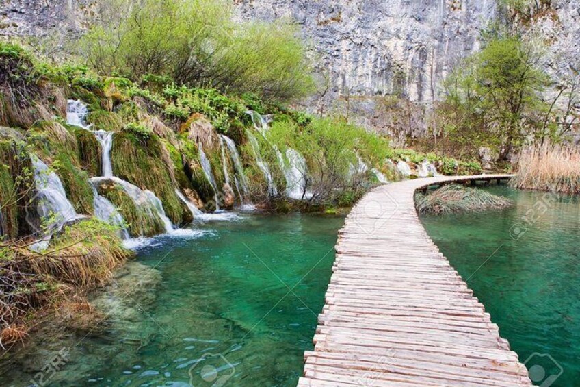 Private Split to Zagreb transfer with Plitvice Lakes Tour