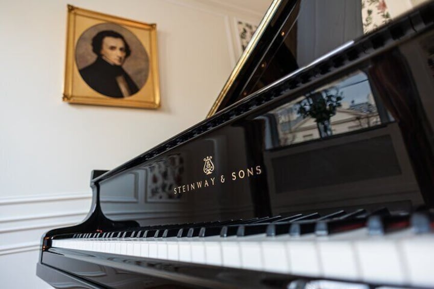 Concert Piano Steinway & Sons