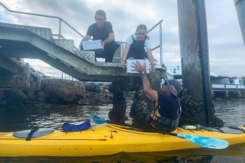 Batemans Bay Sunset Pizza Kayak Tour - Float and Feast