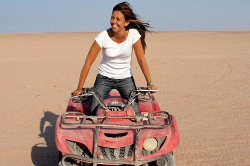 Quad bike ride in the pyramids of Giza