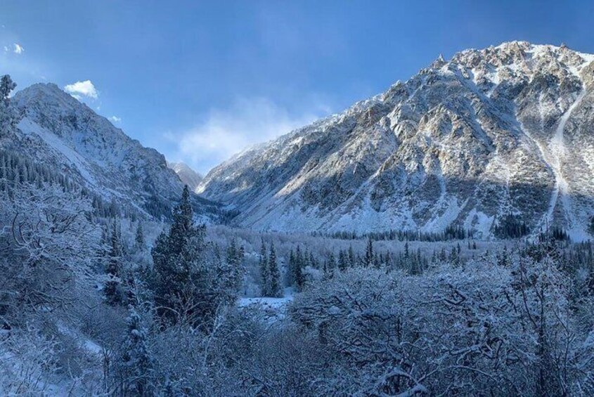 The dazzling winter hike at the Ala Archa National Park