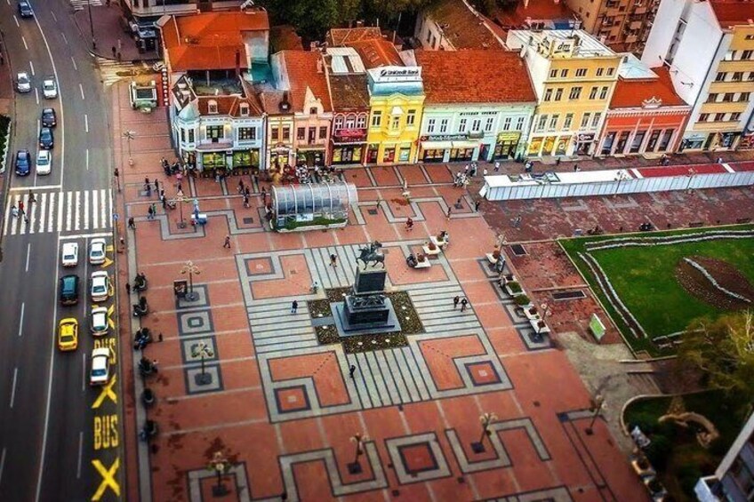 The King Milan Square