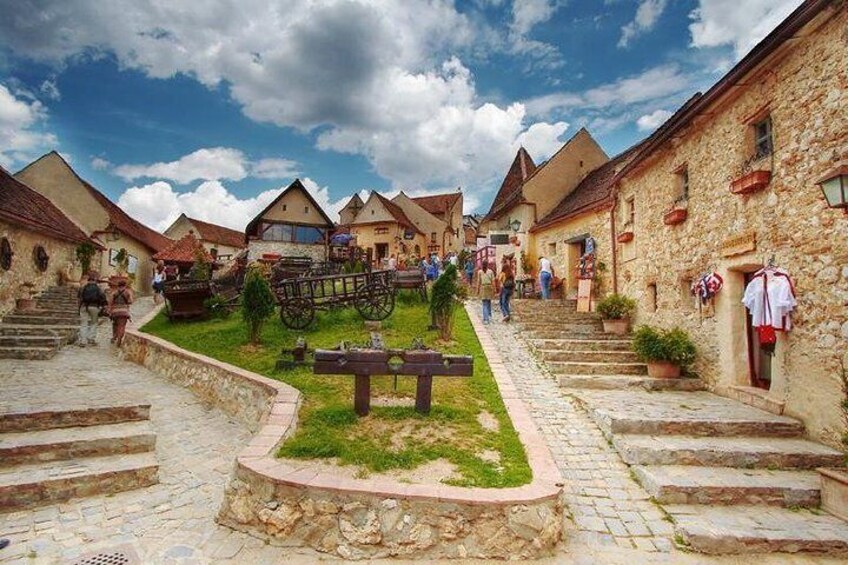 Rasnov fortress inside courtyard.