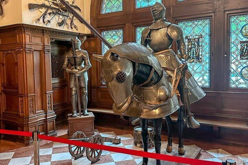 Peles castle tour: Most impressive piece of armory for horse and rider.