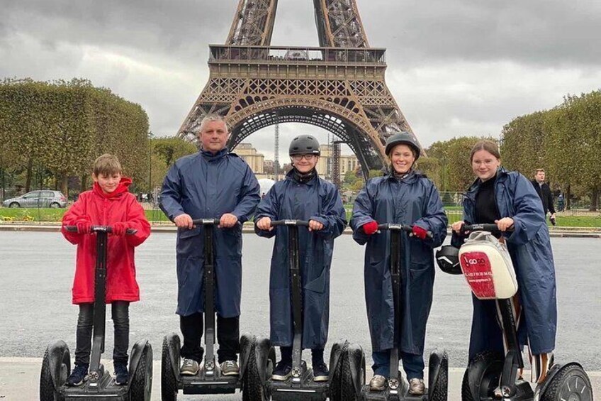 Paris City Sightseeing Half Day Guided Segway Tour with a Local Guide