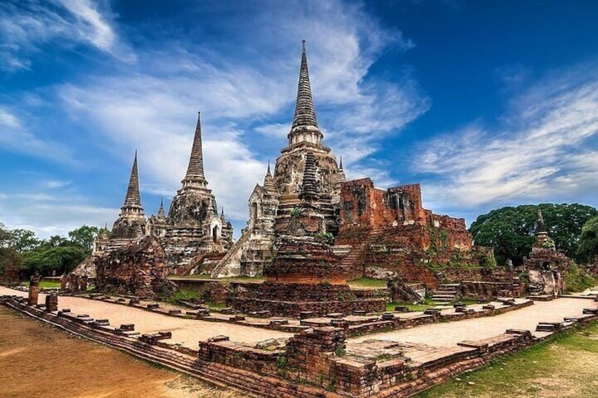 Ayutthaya Temples and River Cruise From Bangkok