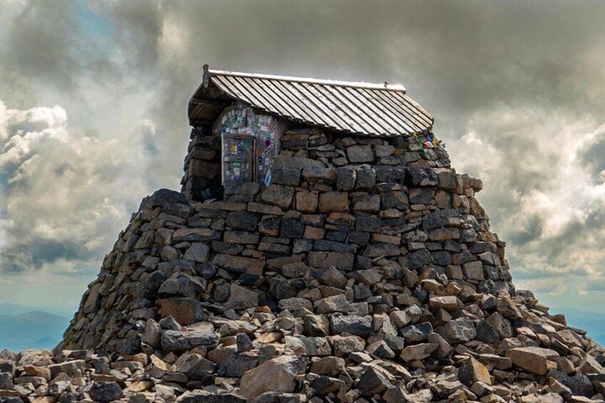 Summit shelter