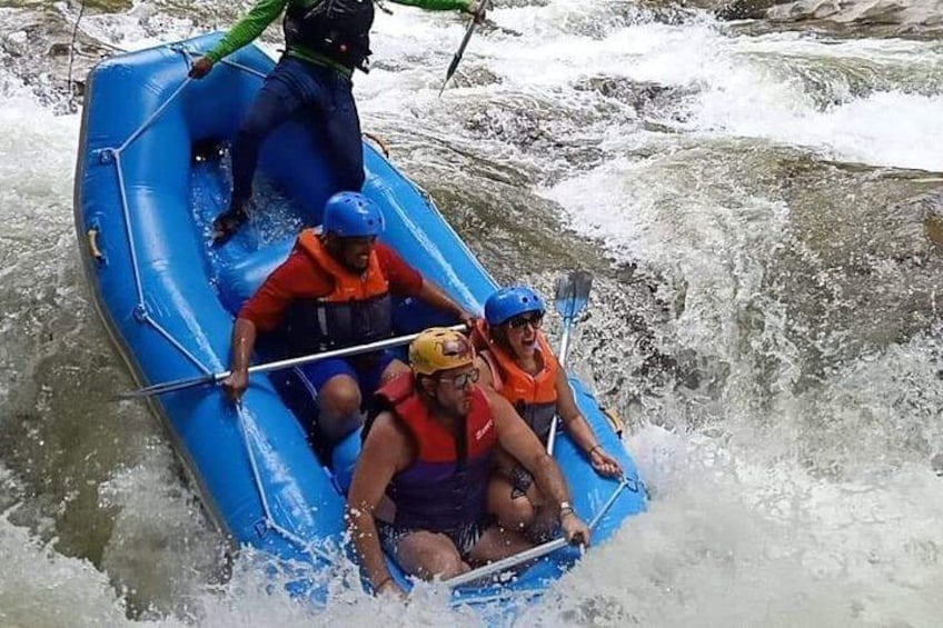 Private Transfer to Gopeng White River Rafting Tour