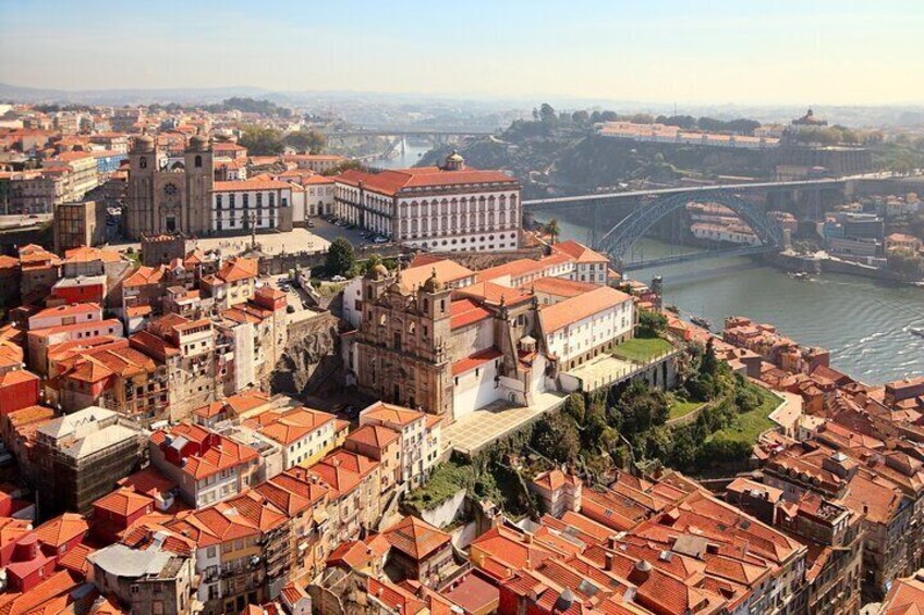 Porto’s Marvelous Milestones: City Highlights Tour