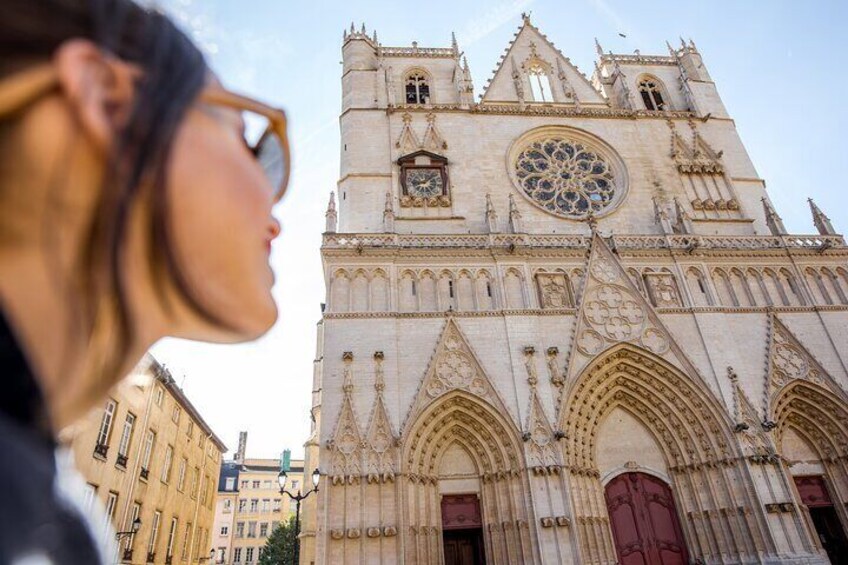 Lyon Walking Tour and Food Market Discovery