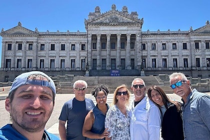 Exclusive Montevideo Tailor made Tour with a local - Electric SUV