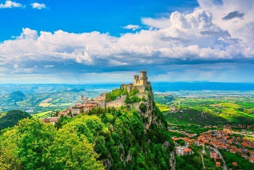 The best of San Marino walking tour