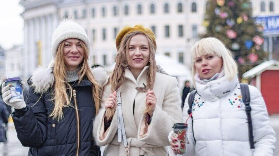 San Marino’s Starlit Stroll: A Christmas Walking Tour