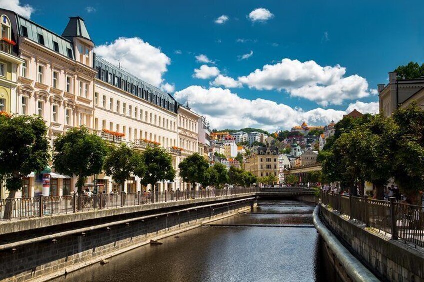 KARLOVY VARY & visit of MOSER Glass Factory 8 hrs by minivan MB V or Sprinter