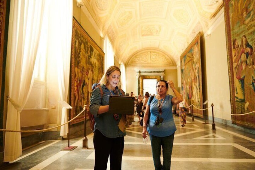 Private Vatican Museums Hidden Gems Tour with Optional Pick-Up