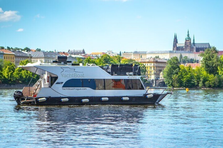 3-hours Prague Private Boat Cruise Czech Drought Beer Unlimited
