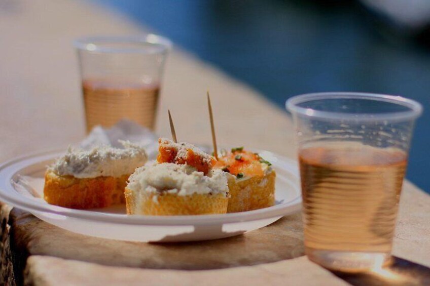 Tapas & Wines through secret Venice