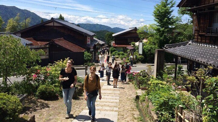 Hiking between Magome and Tsumago