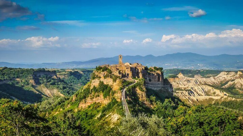 Mystic Orvieto and the dying City 