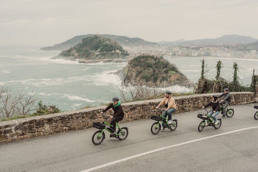 Small-Group Electric Bike Tour in San Sebastián 