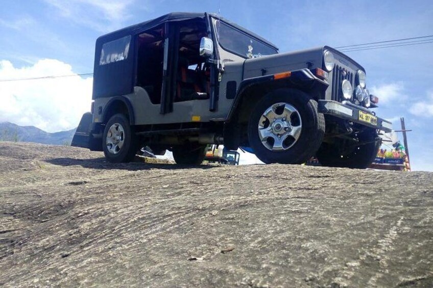 mountain jeep safari