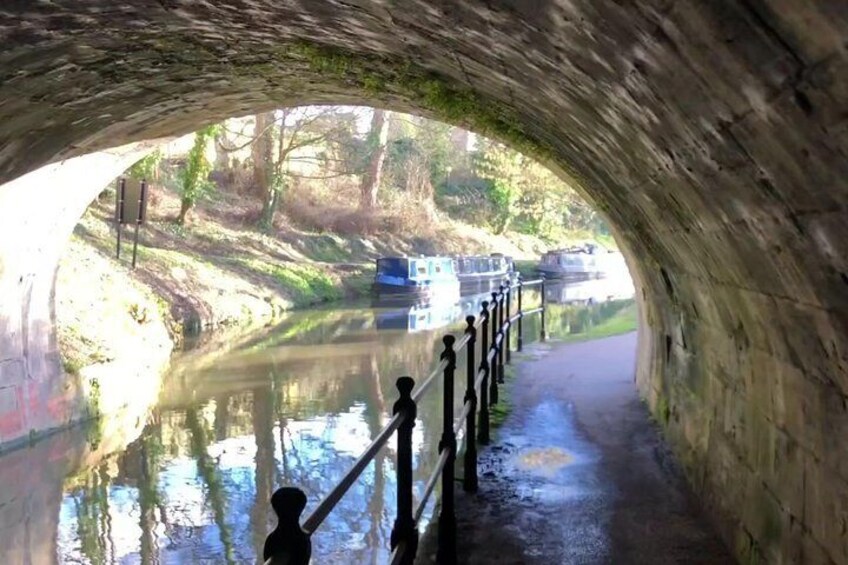 River Avon links Bradford on Avon and Boat.. we take a private boat ride.