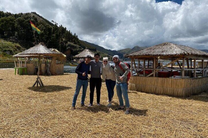 Private Full-Day Tour to Titicaca Lake and Copacabana Village from La Paz