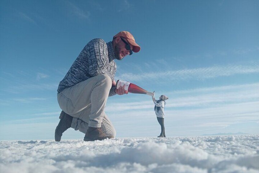 Uyuni salt flats: Full day with sunset and starlight tour.