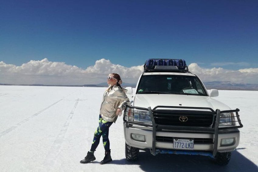 Uyuni salt flats: Full day with sunset and starlight tour.