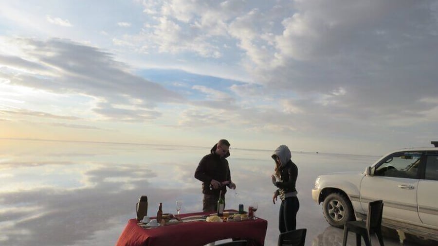 Visit to Uyuni Salt Flats from Sucre by Bus